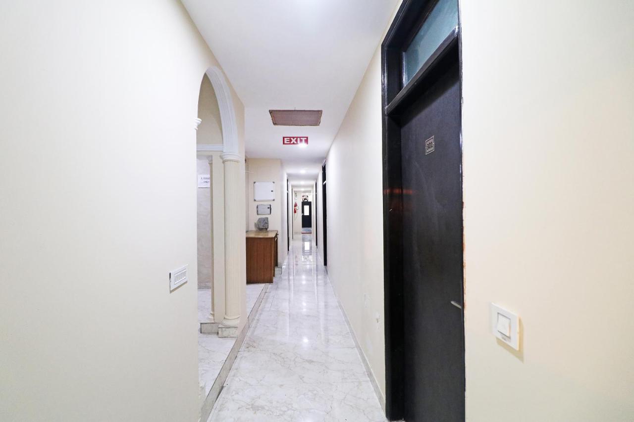 Hotel Westend Holiday Home 5 Mint From Nizamuddin Railway Station New Delhi Luaran gambar